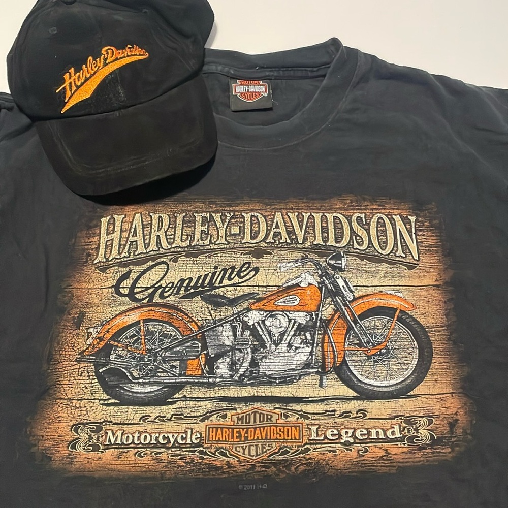 Harley-Davidson Black Tee Mens Size XL 2011 Beefy Tee Oldest Harley Dealer/ hat